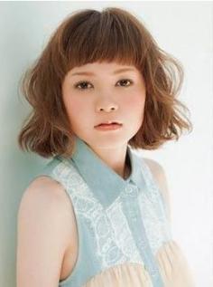 超短日系刘海发型设计 更有青春活力帮助你有效掩龄