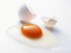 教你怎样用鸡蛋清做面膜 4款DIY面膜打造剥壳肌肤