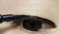 5步双眼皮眼线液的画法详解 教你怎么画韩式大眼妆